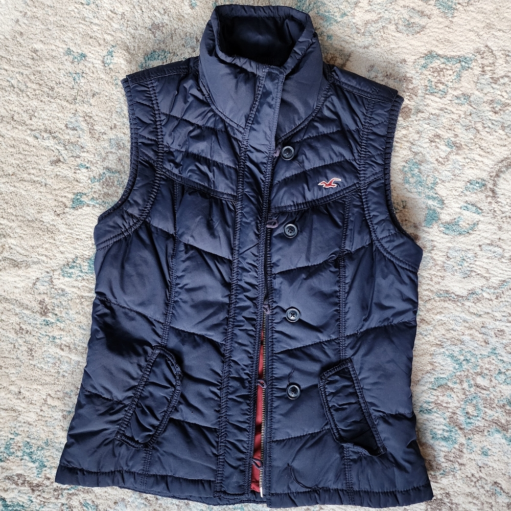 Hollister vest